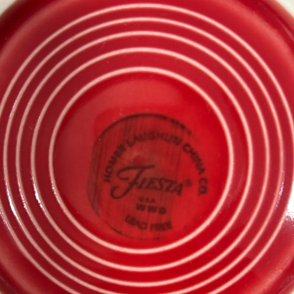 Fiesta Homer Laughlin Red and Dark Purple Plum Salad Dessert Plates 7” Lead Free - Picture 4 of 9